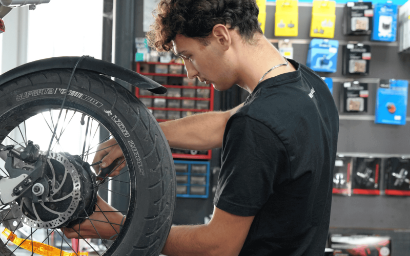 Atelier réparation vélo Hossegor Joe Bike